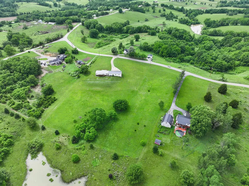 4907 Kentucky Highway 356 Cynthiana KY 41031