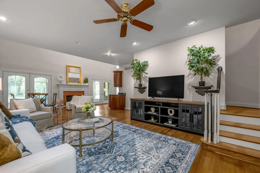 559 Gingermill Lane Lexington KY 40509