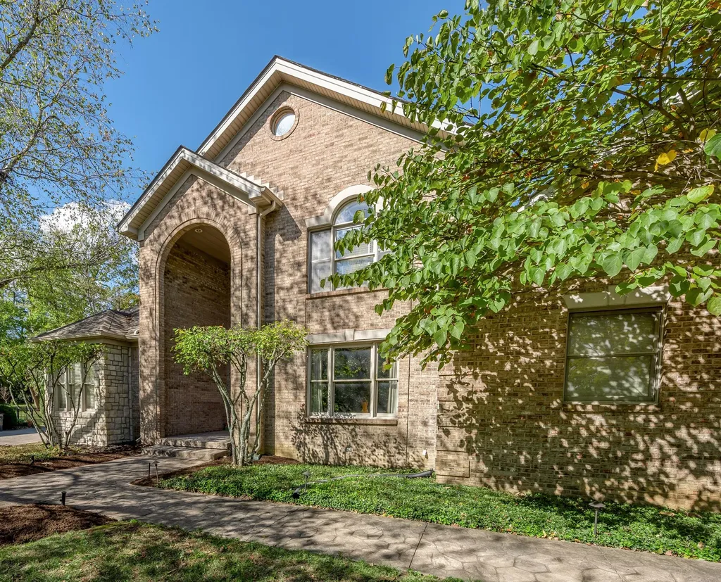 559 Gingermill Lane Lexington KY 40509