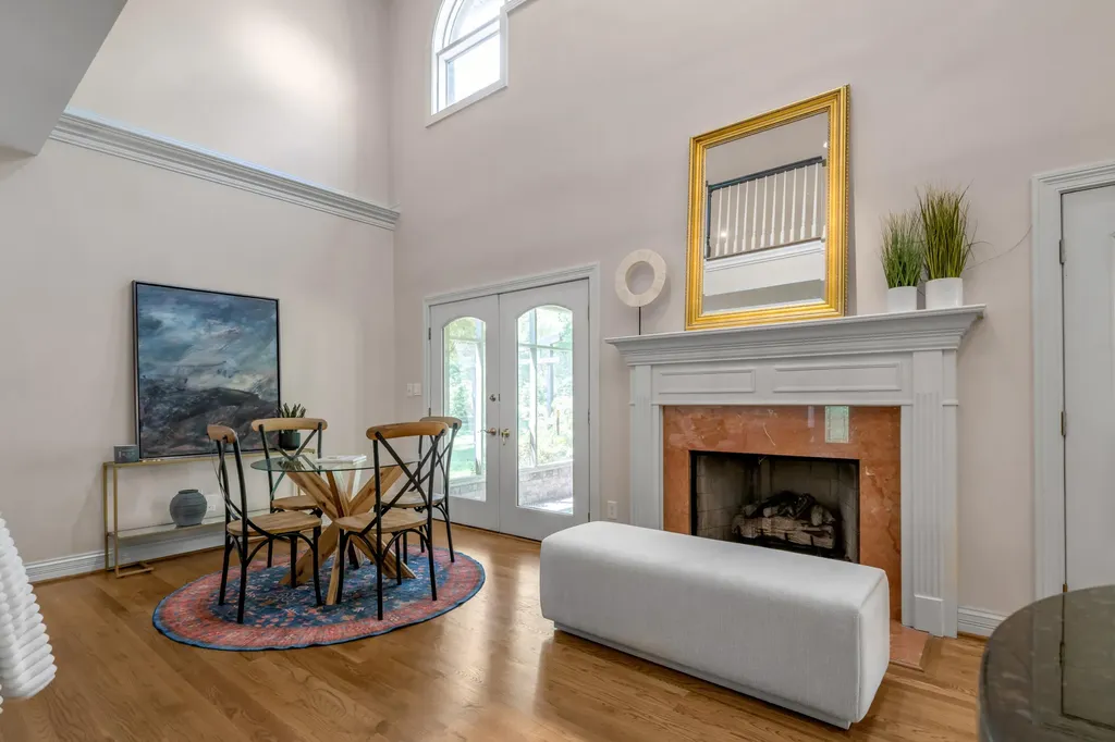 559 Gingermill Lane Lexington KY 40509