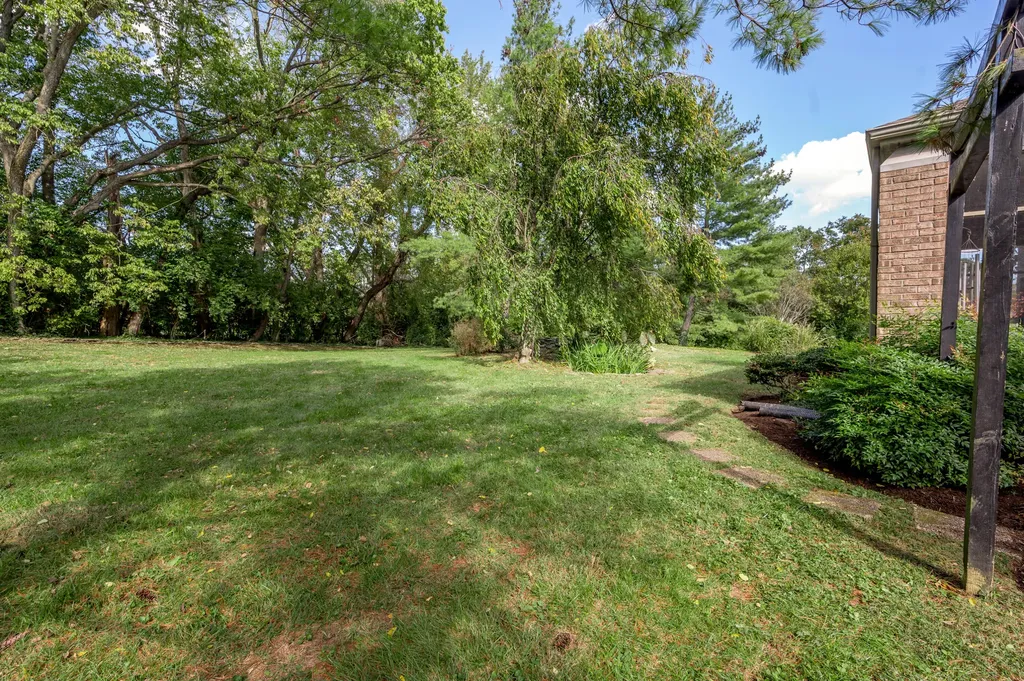 559 Gingermill Lane Lexington KY 40509