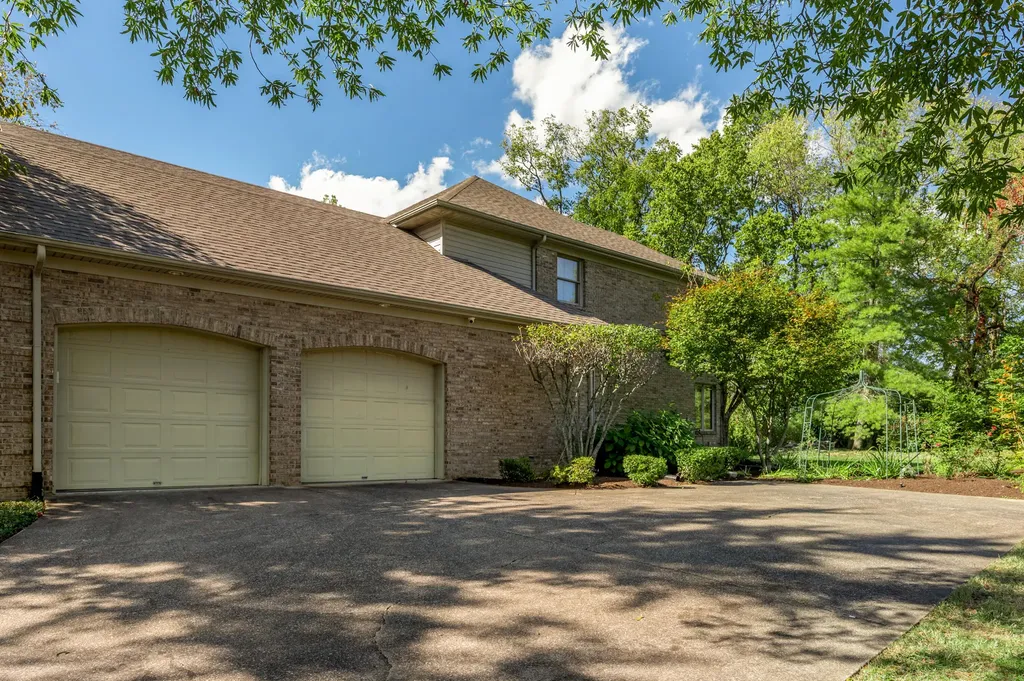 559 Gingermill Lane Lexington KY 40509
