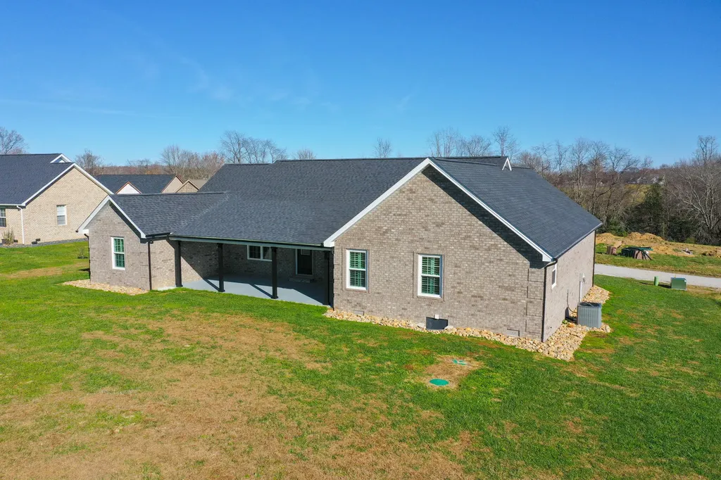 135 Jolynn Drive London KY 40744