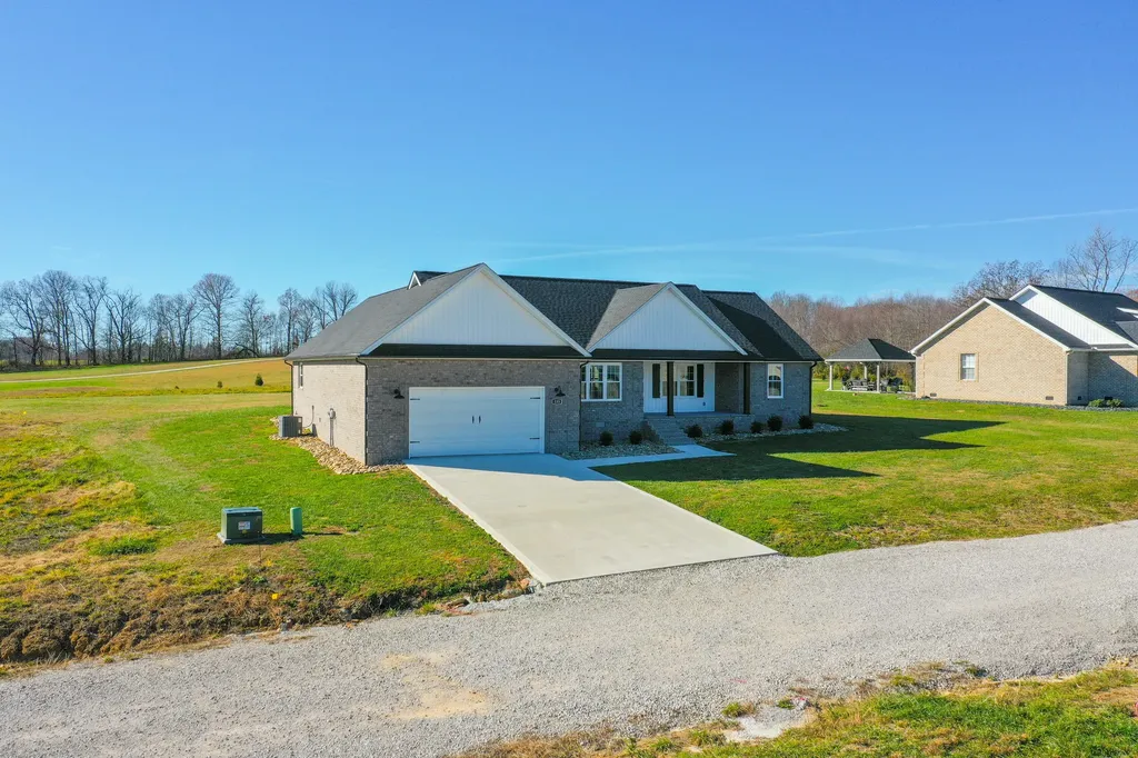 135 Jolynn Drive London KY 40744