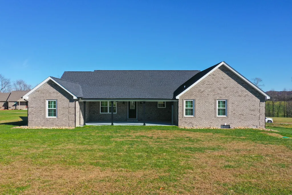 135 Jolynn Drive London KY 40744