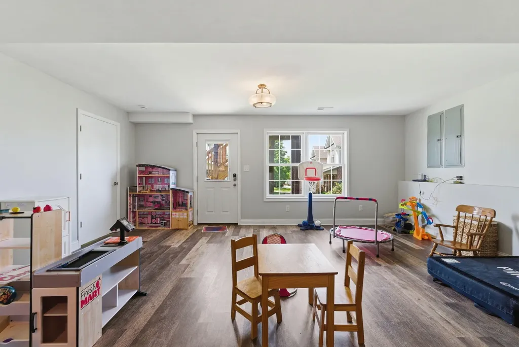 229 Gauley Lane Lexington KY 40511