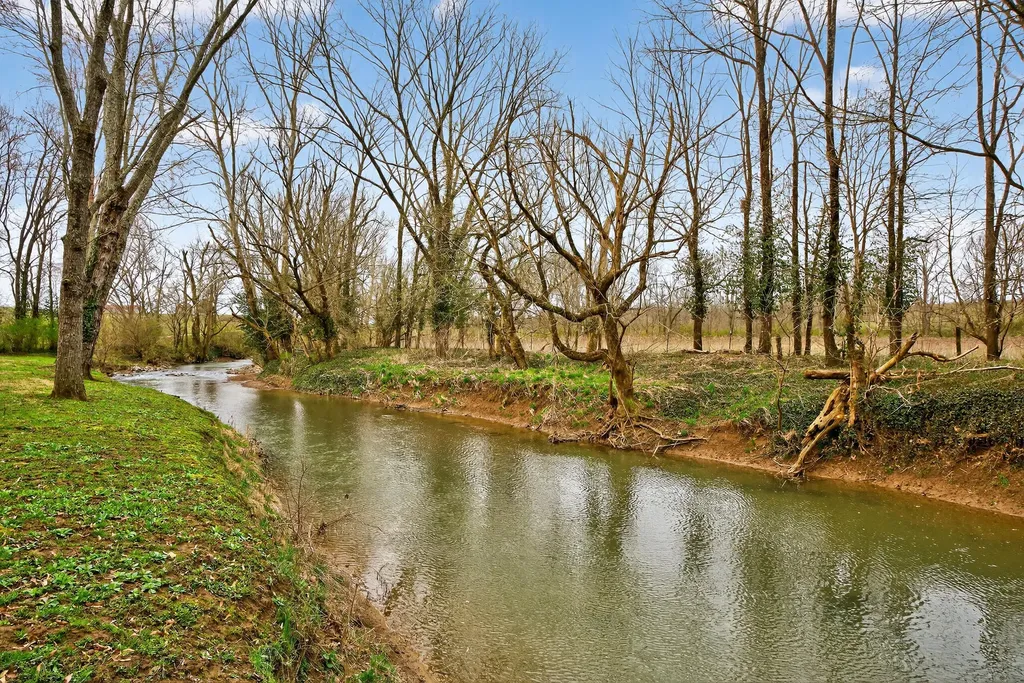 7919 Mt Sterling Road Winchester KY 40391