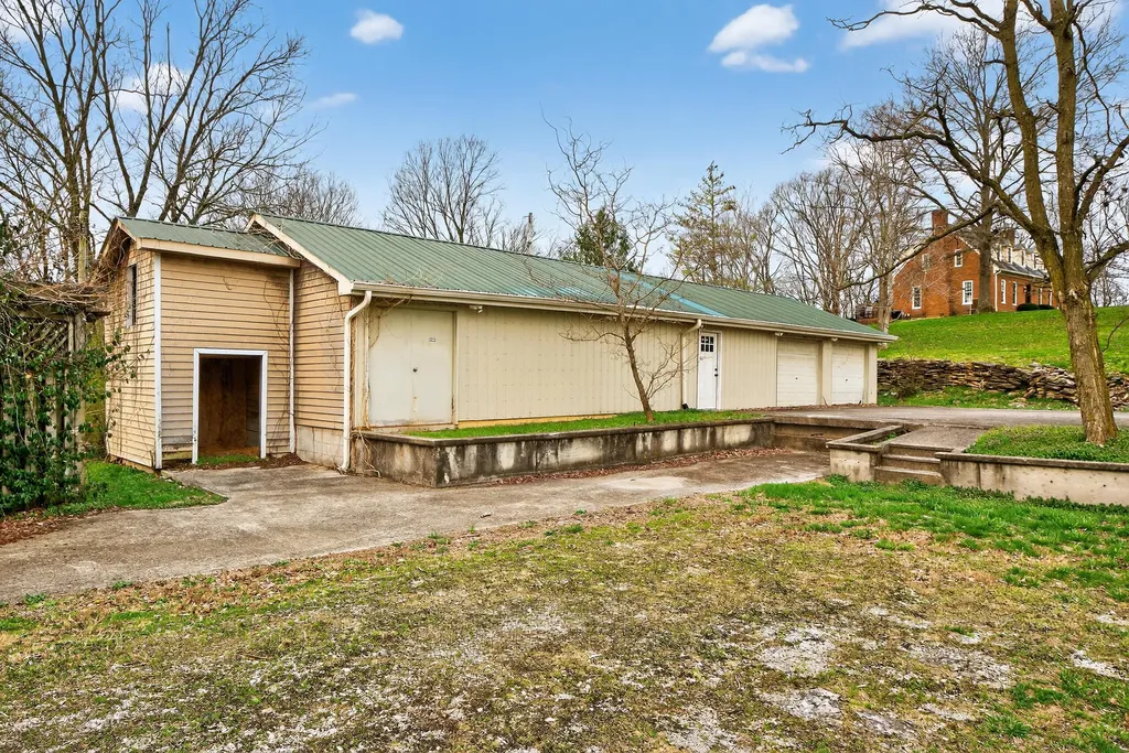 7919 Mt Sterling Road Winchester KY 40391