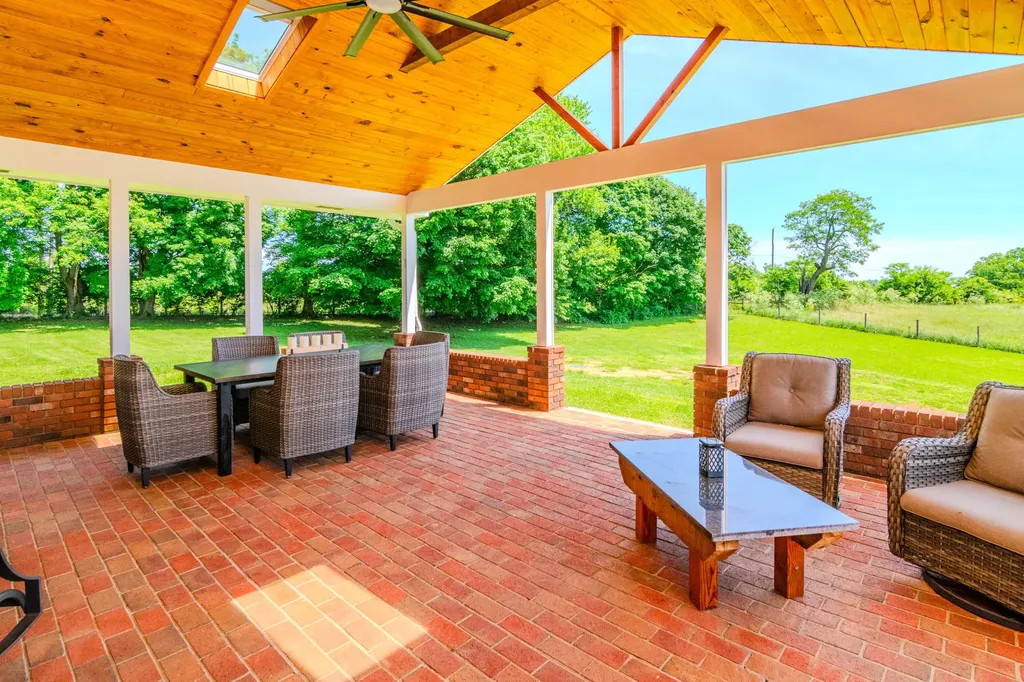 3095 Old Maysville Road Mt Sterling KY 40353