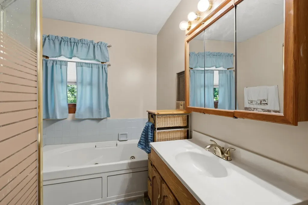 161 Leesburg Pike Georgetown KY 40324