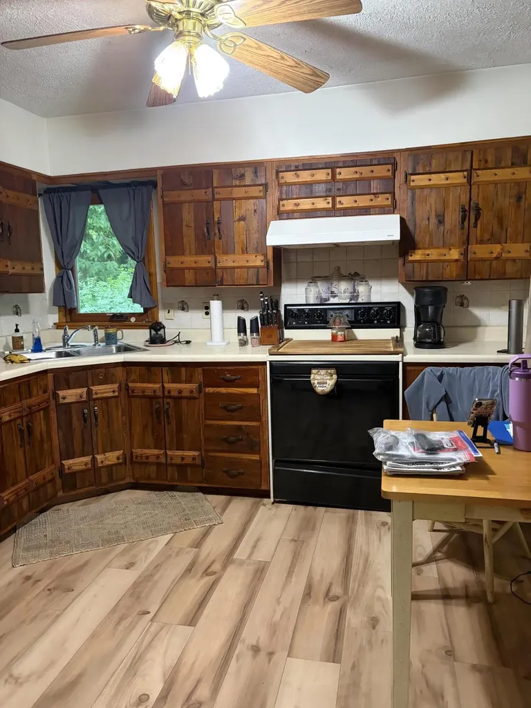 161 Leesburg Pike Georgetown KY 40324