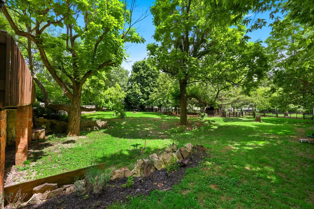 161 Leesburg Pike Georgetown KY 40324