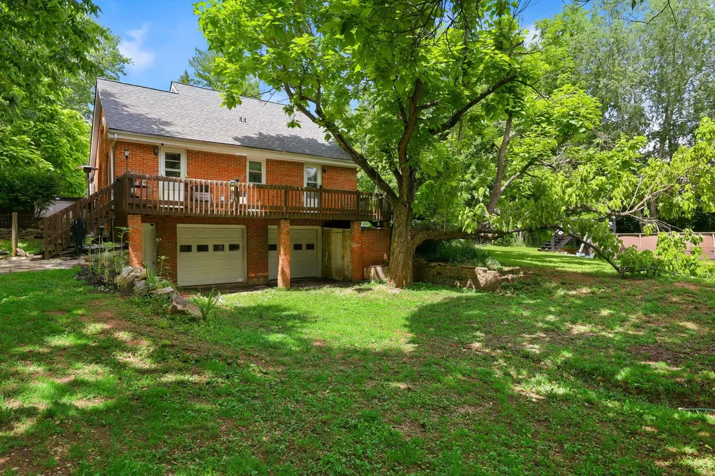 161 Leesburg Pike Georgetown KY 40324