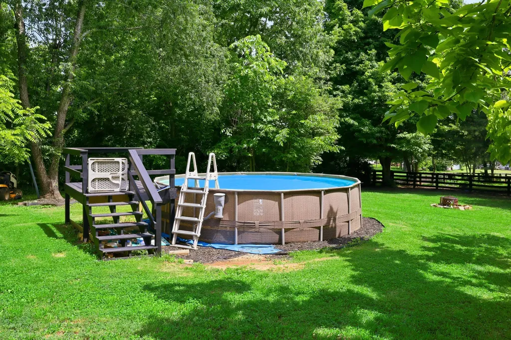 161 Leesburg Pike Georgetown KY 40324