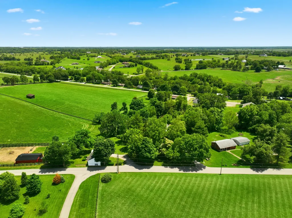 161 Leesburg Pike Georgetown KY 40324
