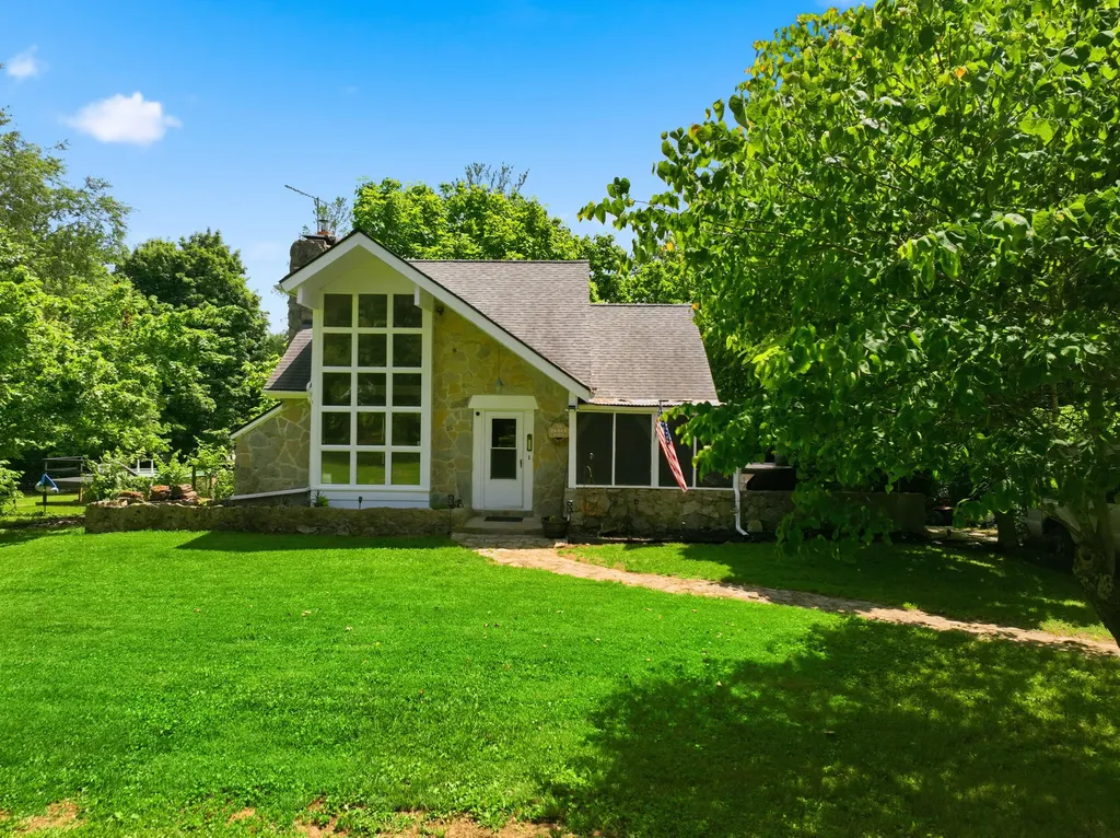 161 Leesburg Pike Georgetown KY 40324