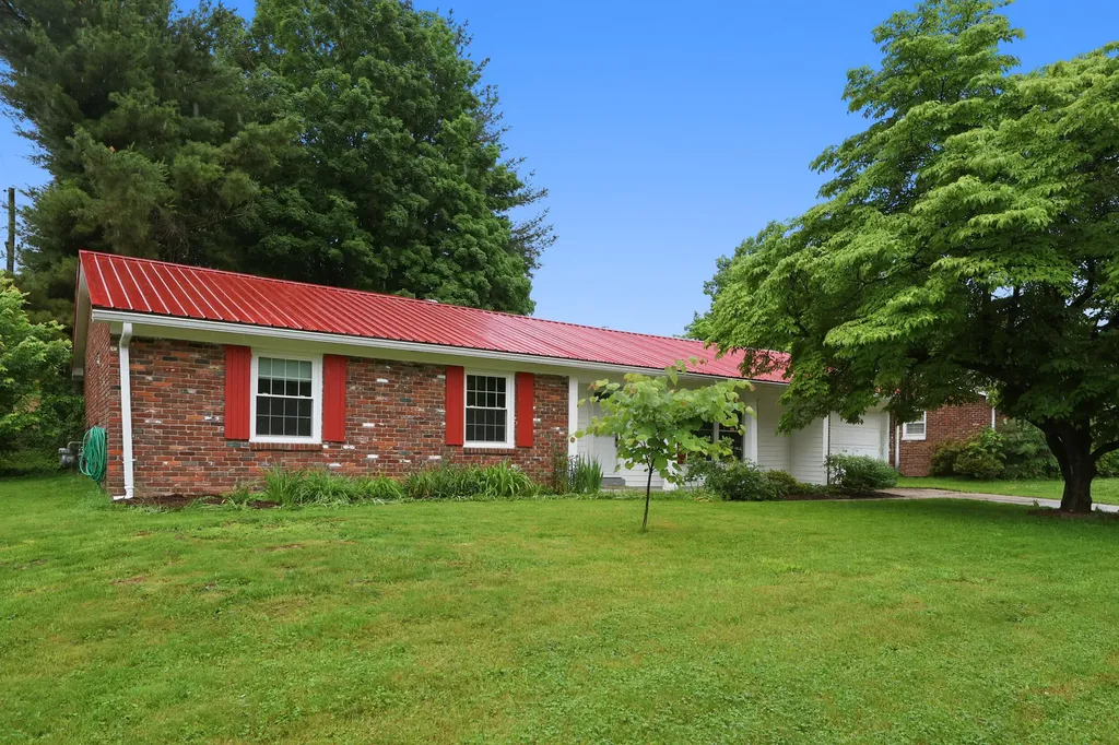 212 Sequoyah Trail Frankfort KY 40601