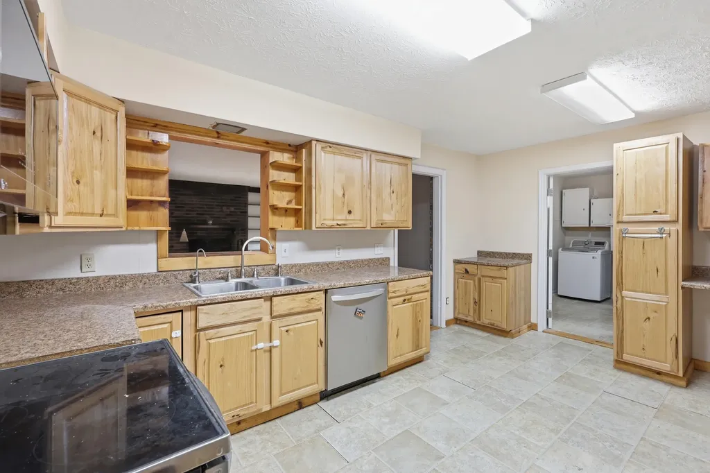 212 Sequoyah Trail Frankfort KY 40601