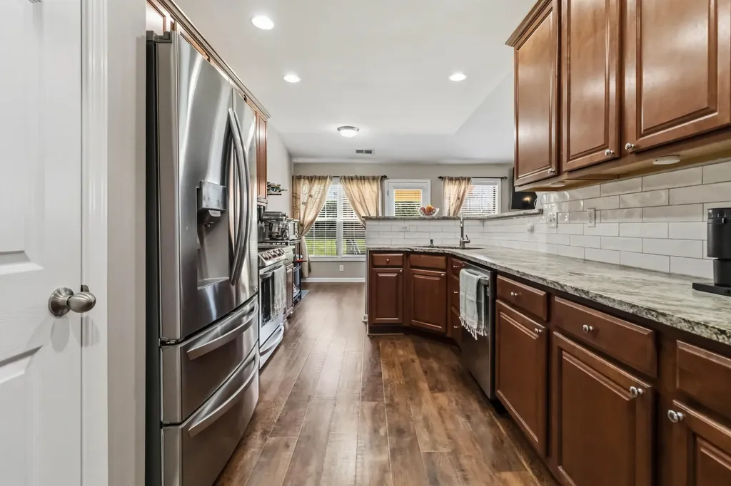 2820 Jenna Rest Lexington KY 40511