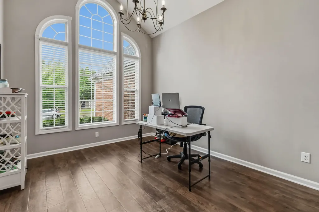 2820 Jenna Rest Lexington KY 40511
