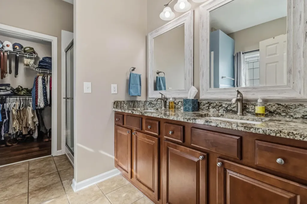 2820 Jenna Rest Lexington KY 40511