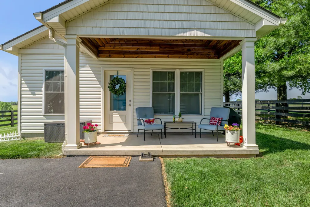 595 Moores Mill Road Midway KY 40347