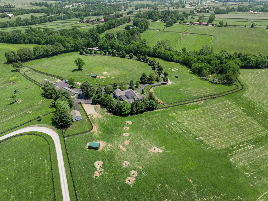 595 Moores Mill Road Midway KY 40347