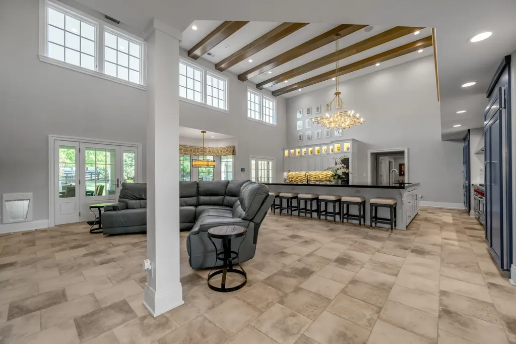 595 Moores Mill Road Midway KY 40347