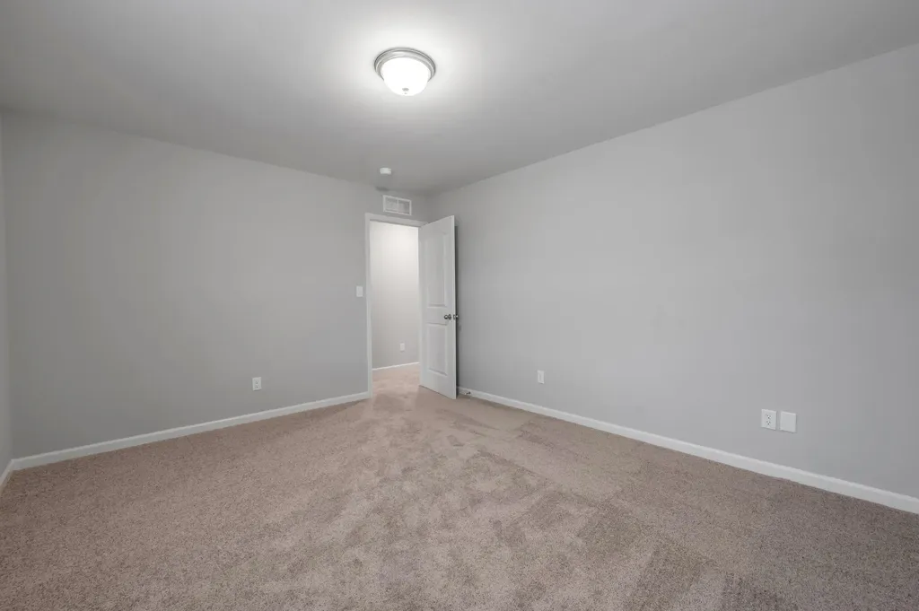 100 Linzi Way Paris KY 40361