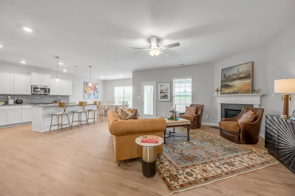 100 Linzi Way Paris KY 40361