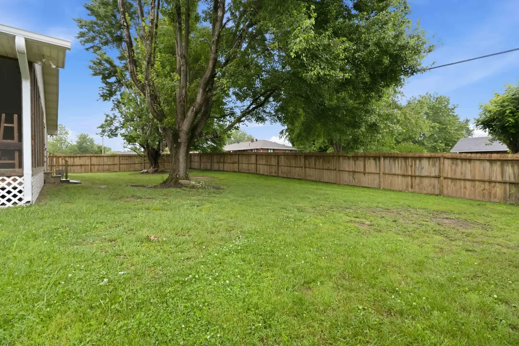 280 Southland Drive London KY 40744
