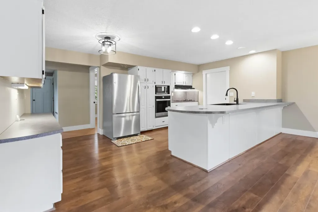 280 Southland Drive London KY 40744
