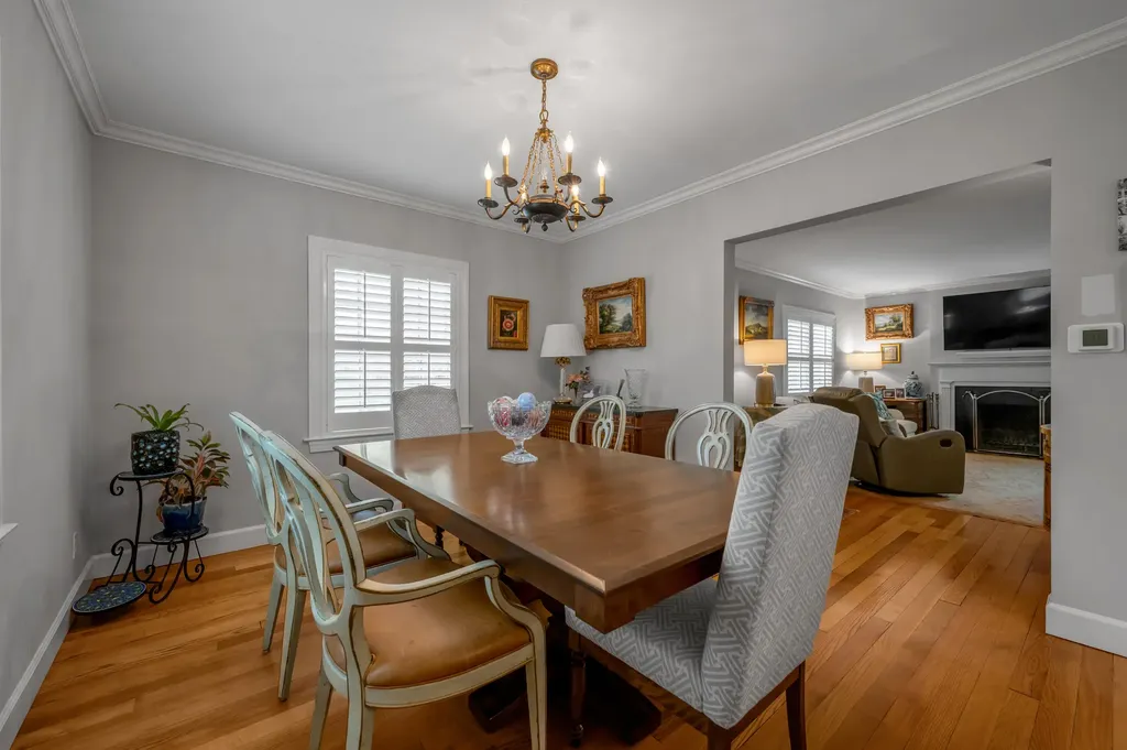 353 Cassidy Avenue Lexington KY 40502