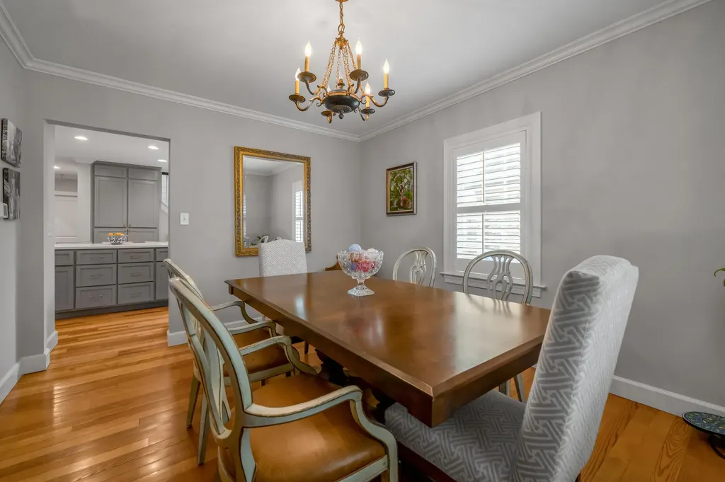 353 Cassidy Avenue Lexington KY 40502