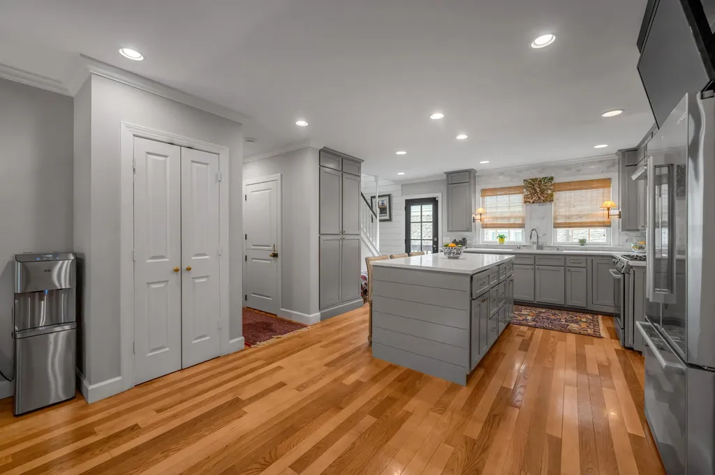 353 Cassidy Avenue Lexington KY 40502