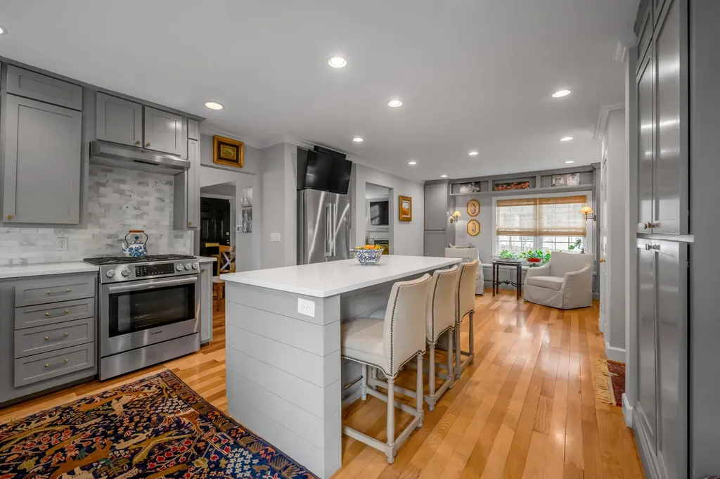 353 Cassidy Avenue Lexington KY 40502