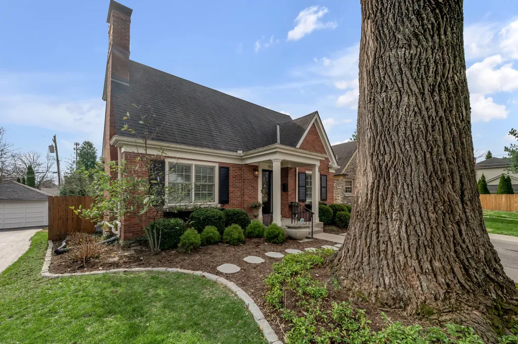 353 Cassidy Avenue Lexington KY 40502