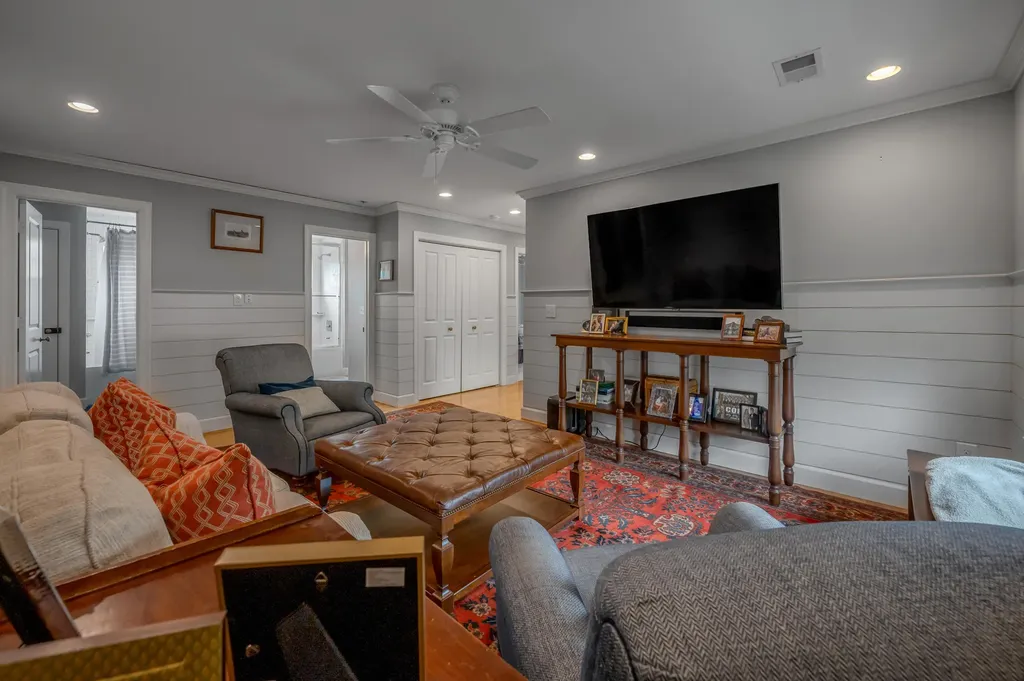 353 Cassidy Avenue Lexington KY 40502