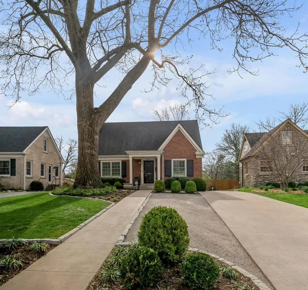 353 Cassidy Avenue Lexington KY 40502