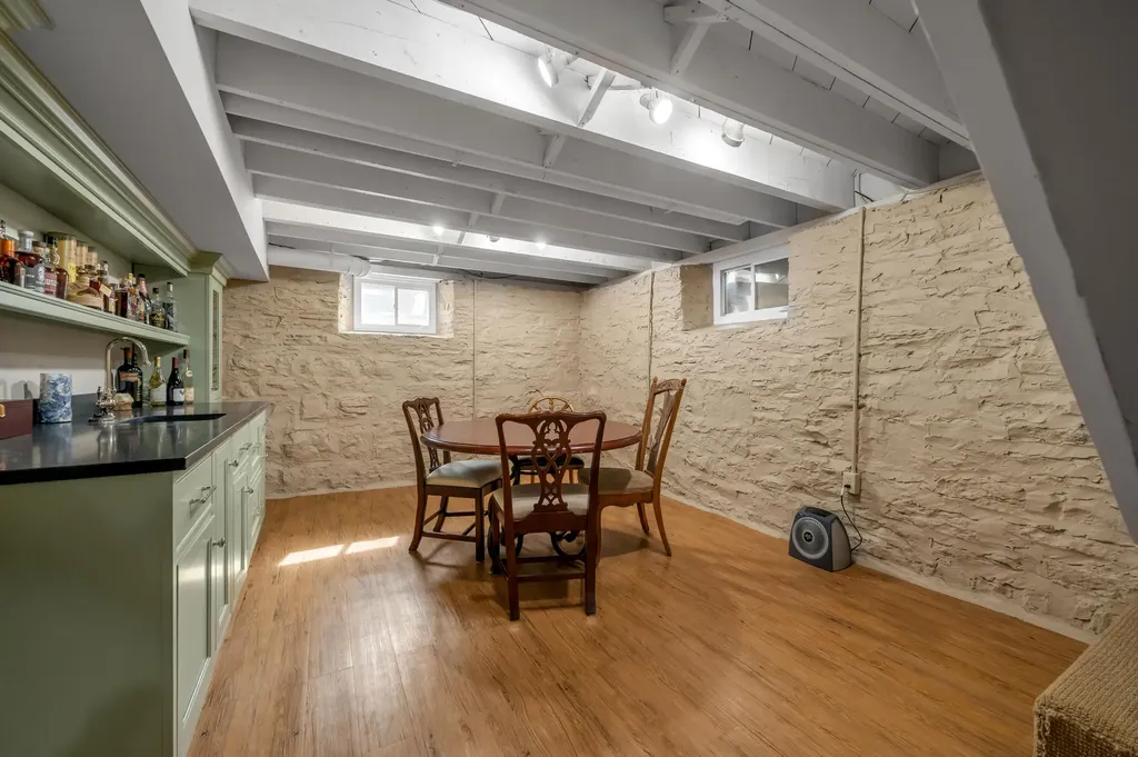 353 Cassidy Avenue Lexington KY 40502