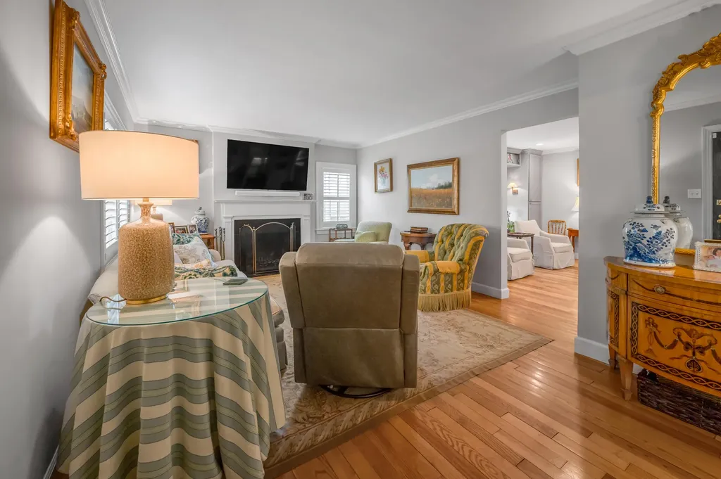 353 Cassidy Avenue Lexington KY 40502