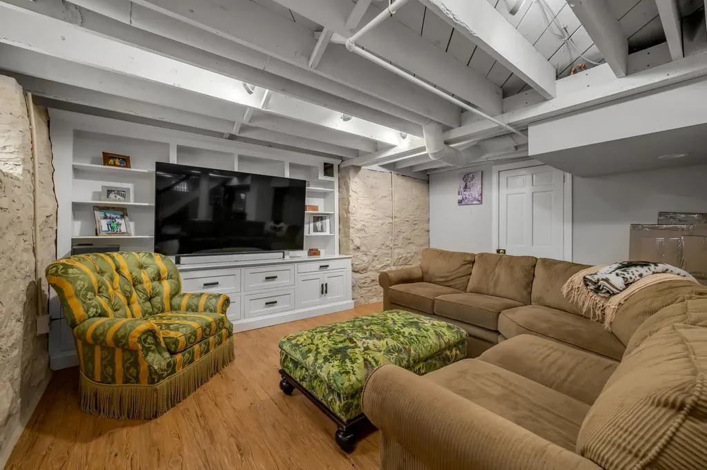353 Cassidy Avenue Lexington KY 40502