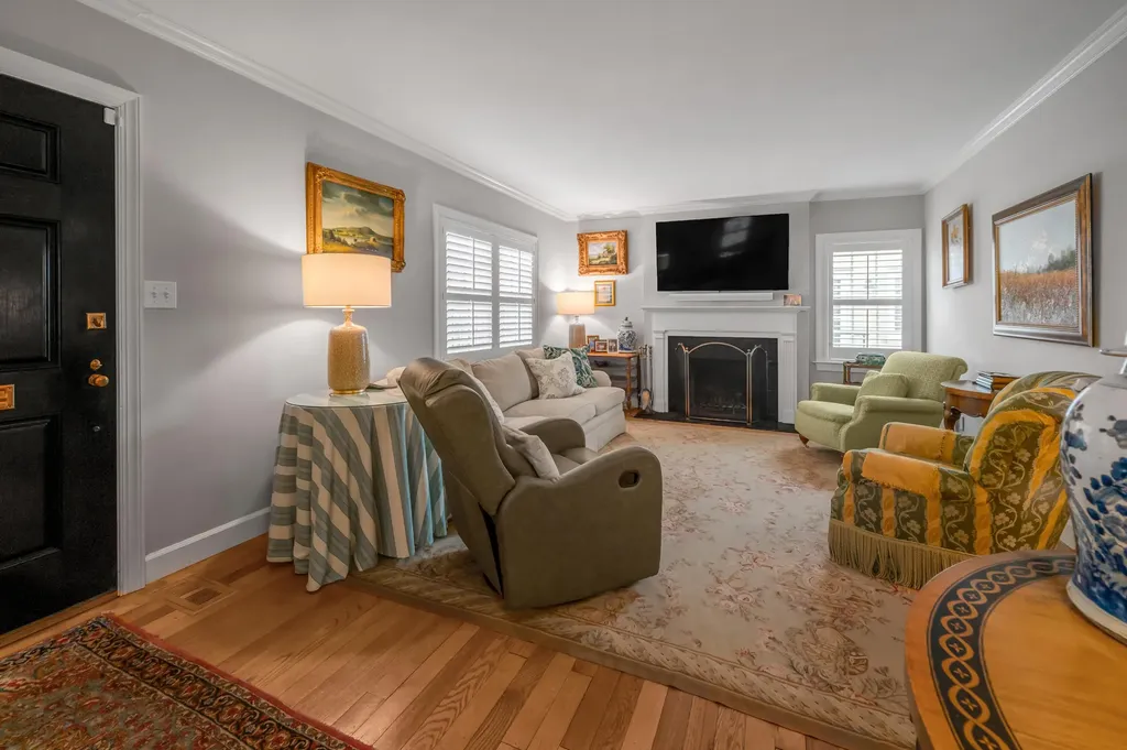 353 Cassidy Avenue Lexington KY 40502