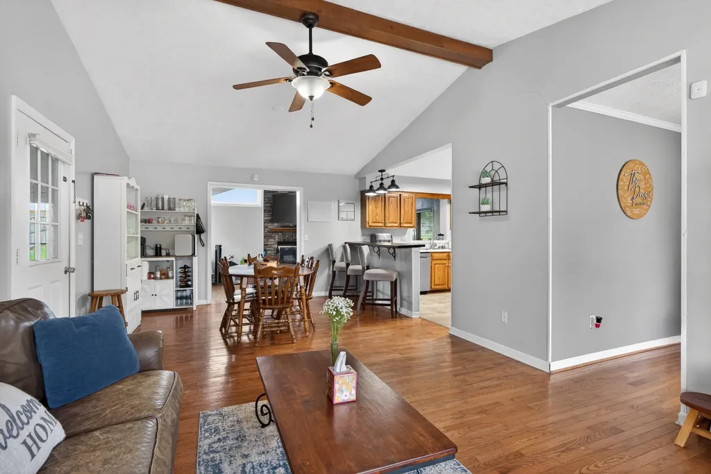 307 Castle Boulevard Paris KY 40361