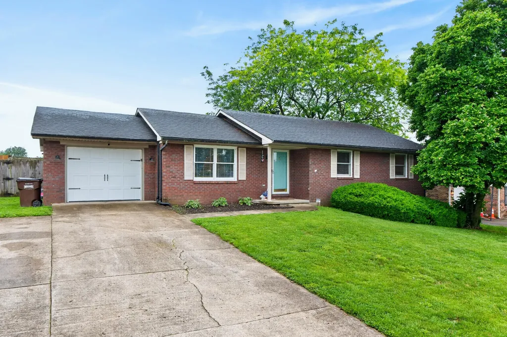 307 Castle Boulevard Paris KY 40361