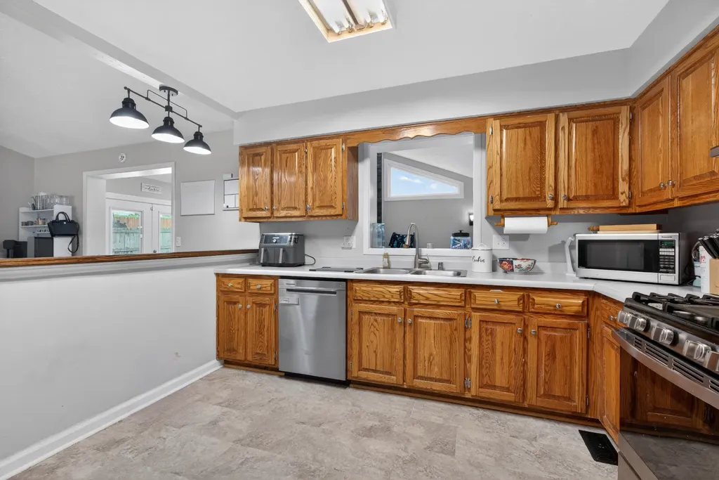 307 Castle Boulevard Paris KY 40361