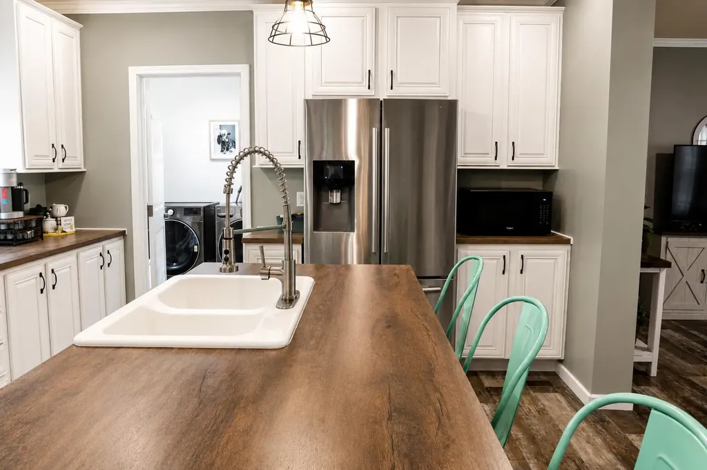 458 Justice Branch Dana KY 41615