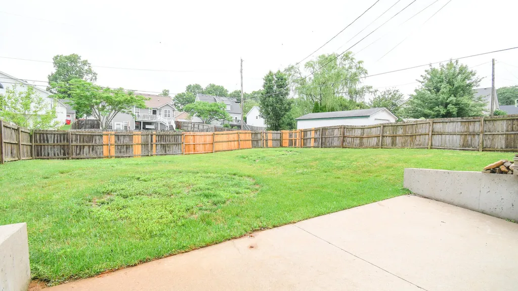 1209 Leathers Lane Frankfort KY 40601