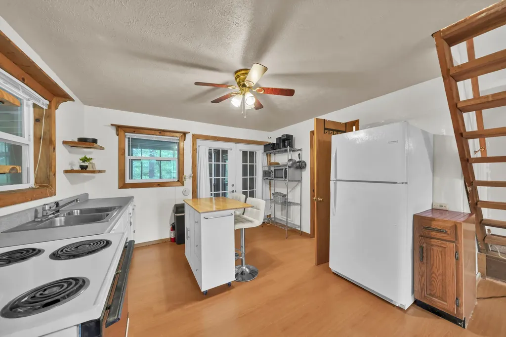 401 Turkey Ridge Road Wellington KY 40387