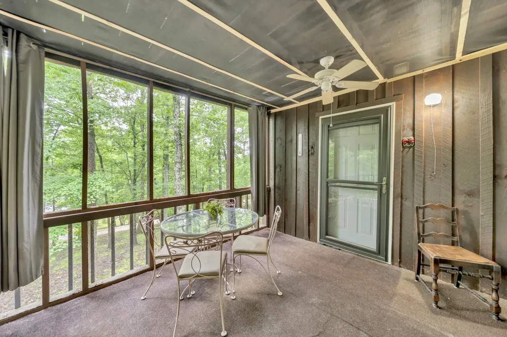 401 Turkey Ridge Road Wellington KY 40387